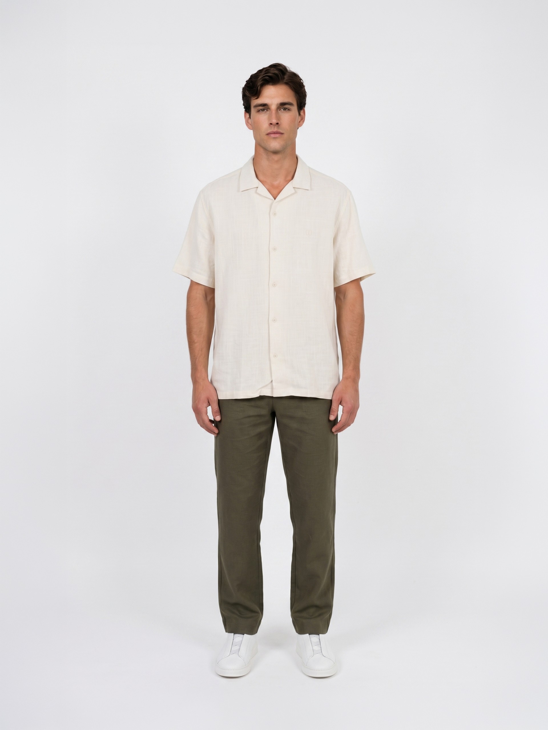 Plain linen shirt