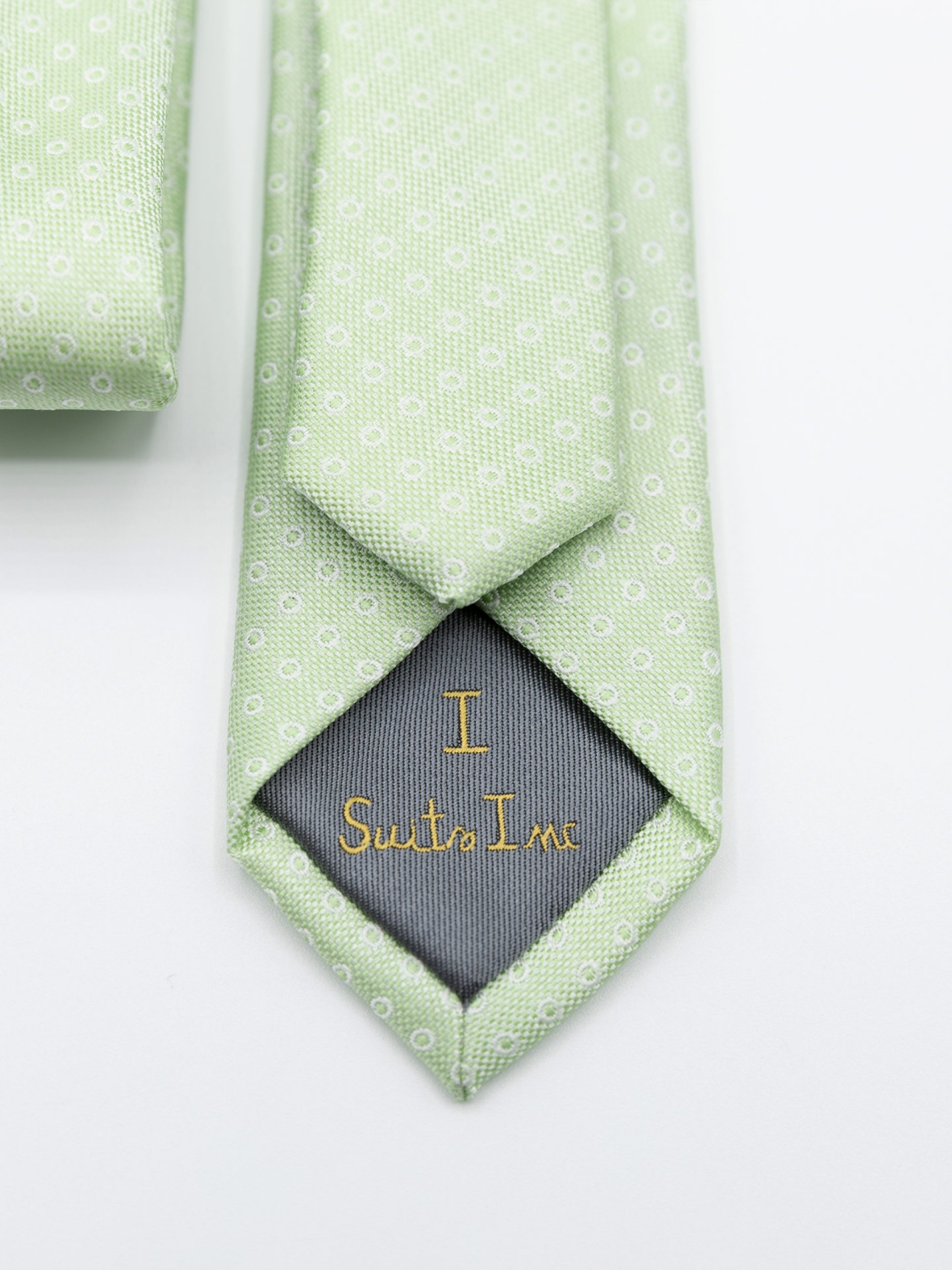Elegant slim tie