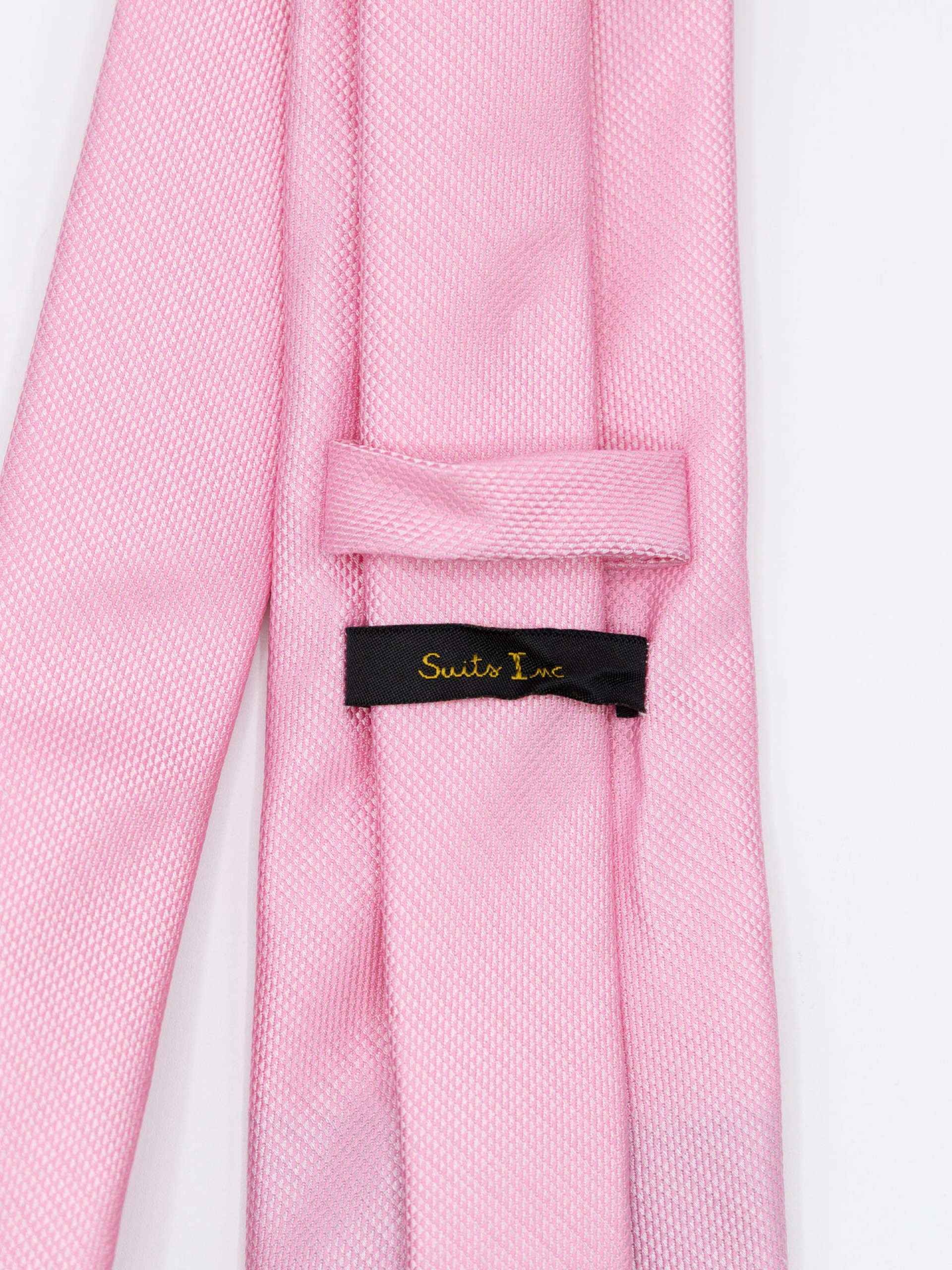 Elegant regular fit tie