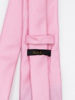 Elegant regular fit tie