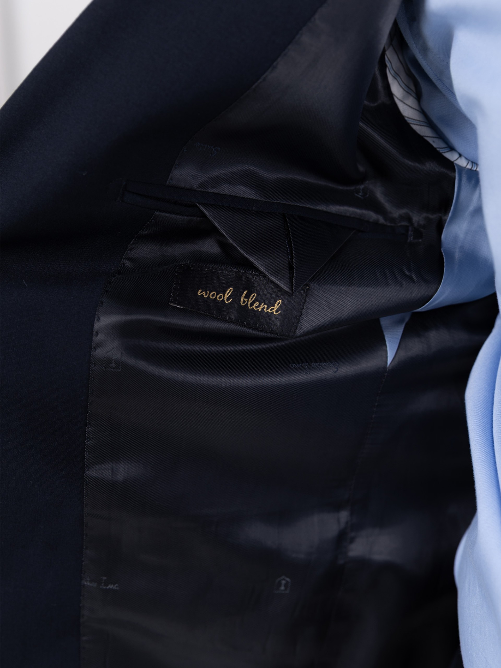 Fato liso slim fit com lã