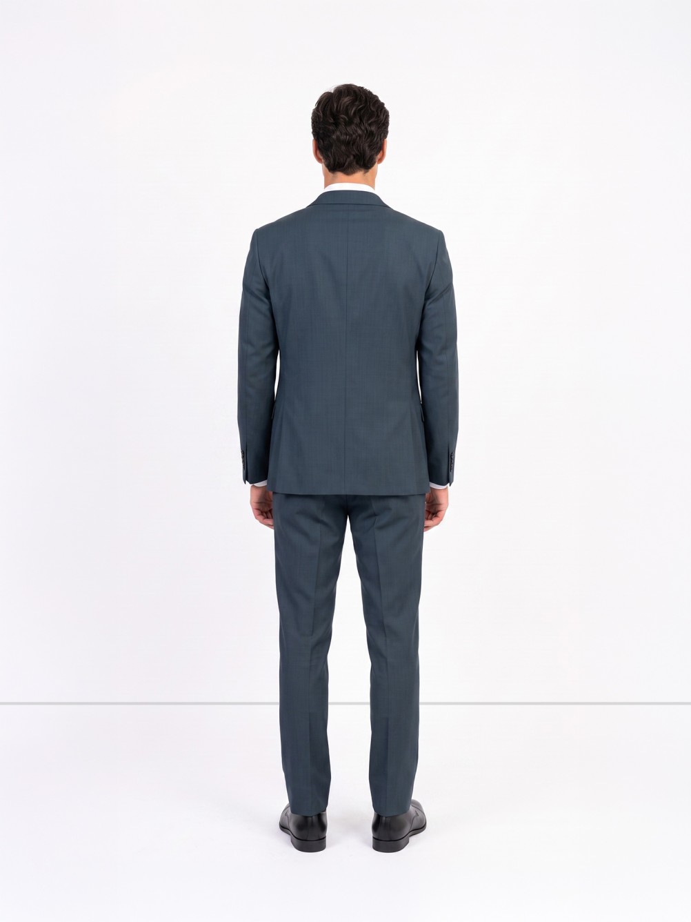 Fato liso slim fit com lã