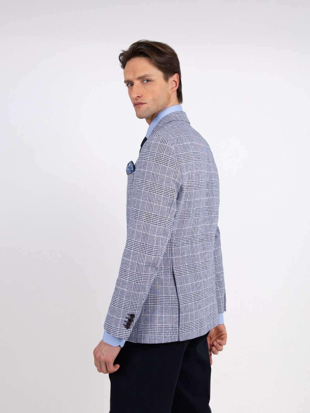 Blazer de padrão xadrez com linho