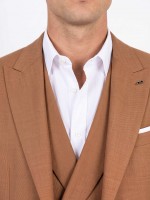Fato liso slim fit com colete