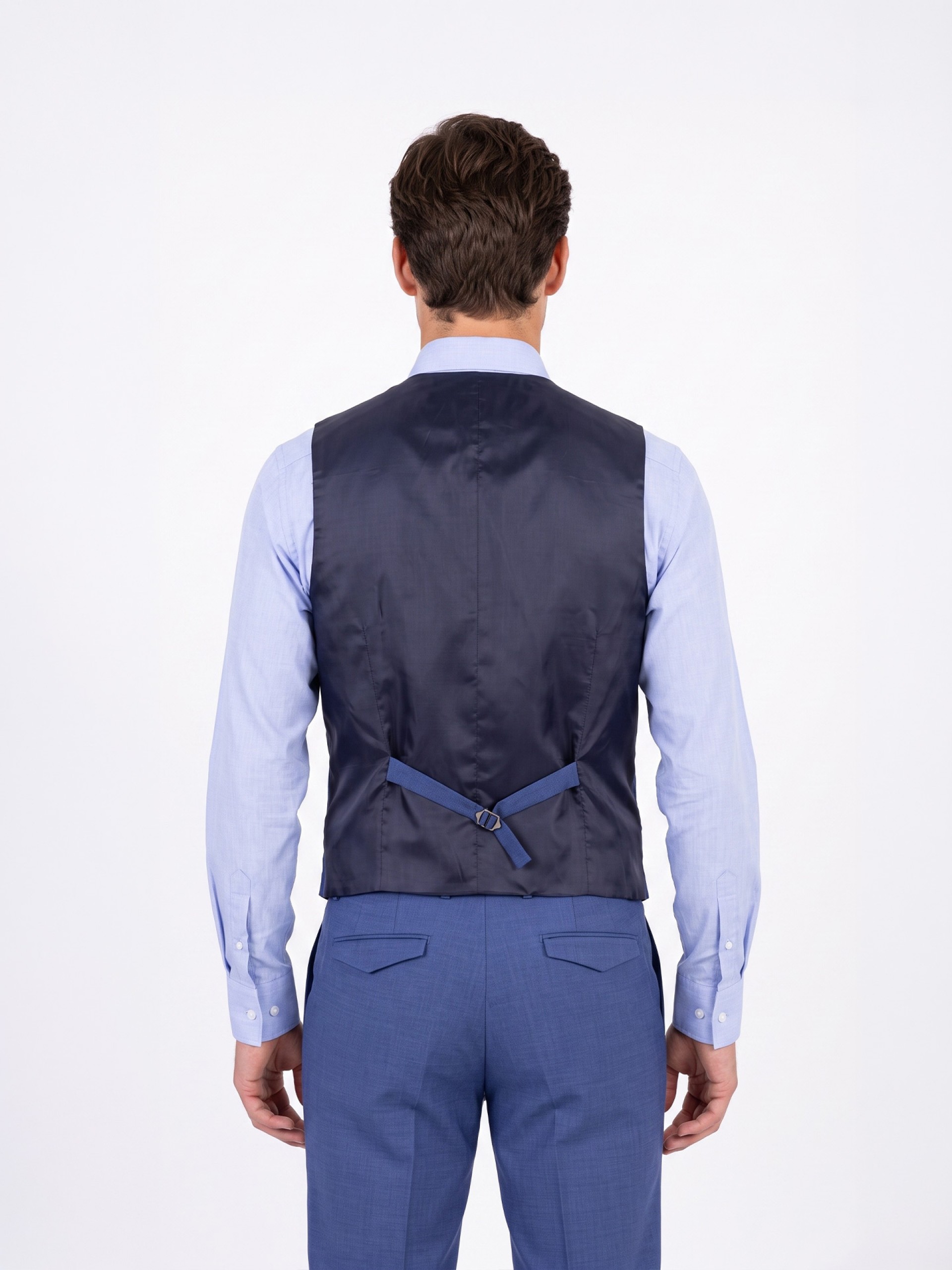 Fato liso slim fit com colete