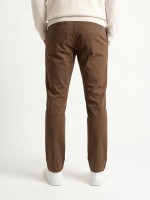 Calça chino em algodão elástico Calça chino em algodão elástico