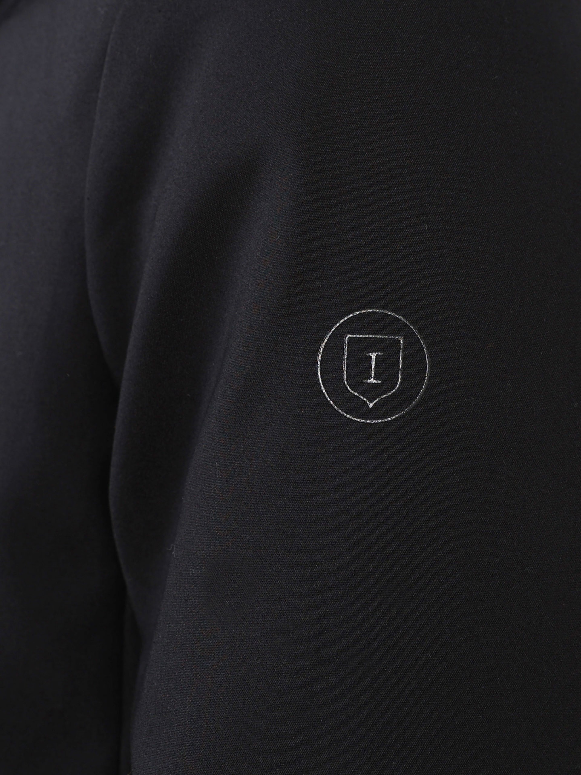 Parka técnica com capuz