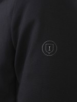 Parka técnica com capuz Parka técnica com capuz