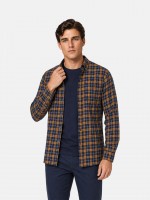 Cotton shirt with a checkered pattern Cotton shirt with a checkered pattern