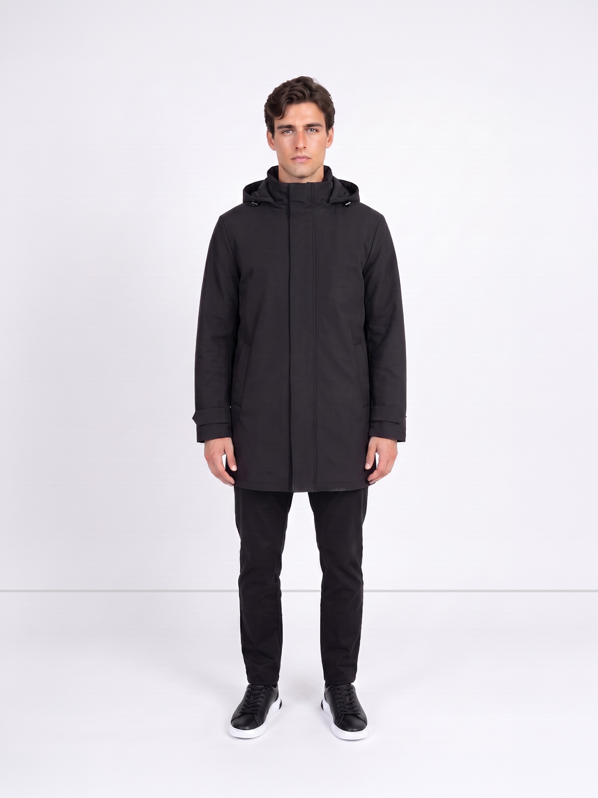 Parka técnica com capuz