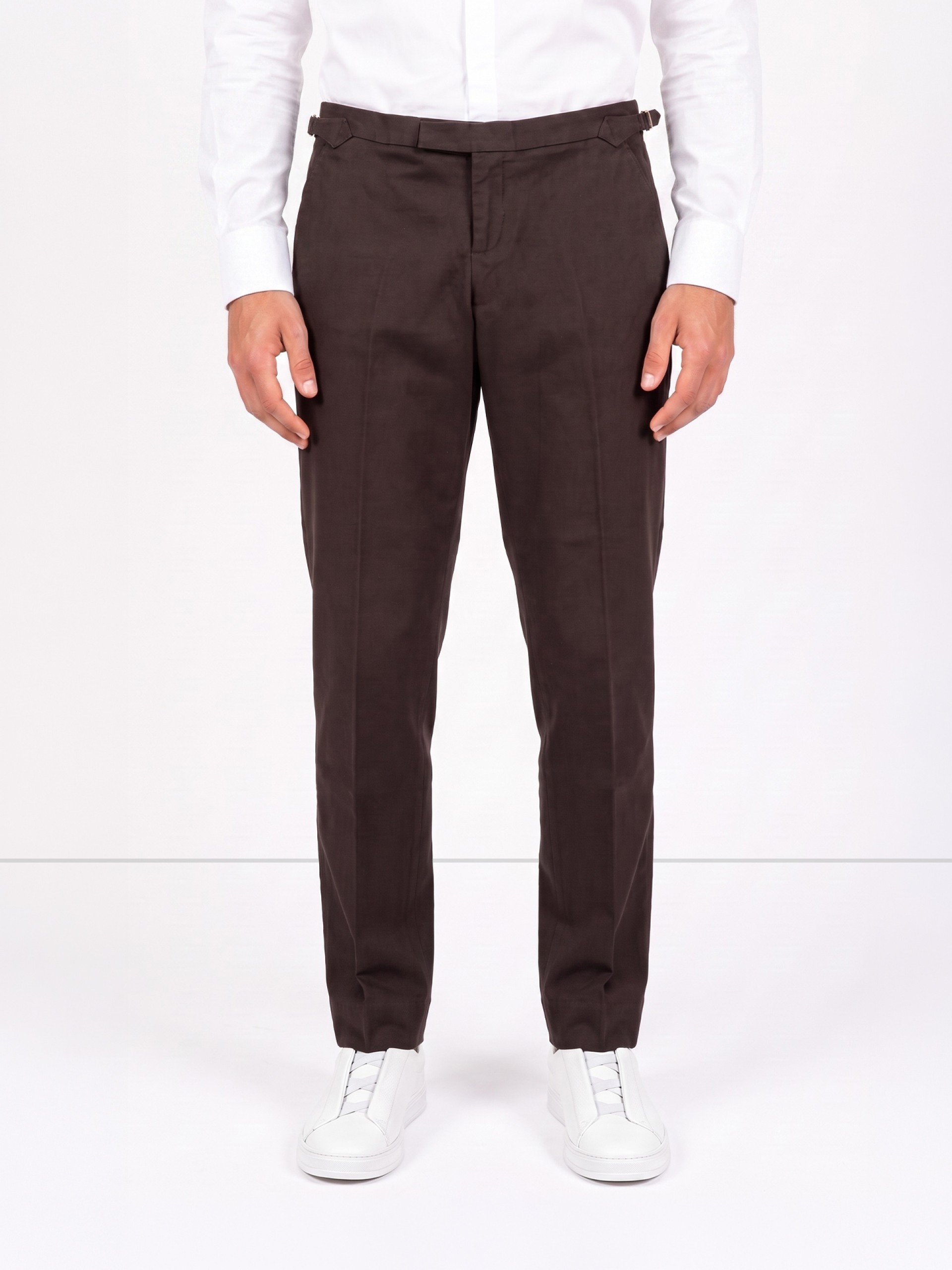 Calça chino ajustável
