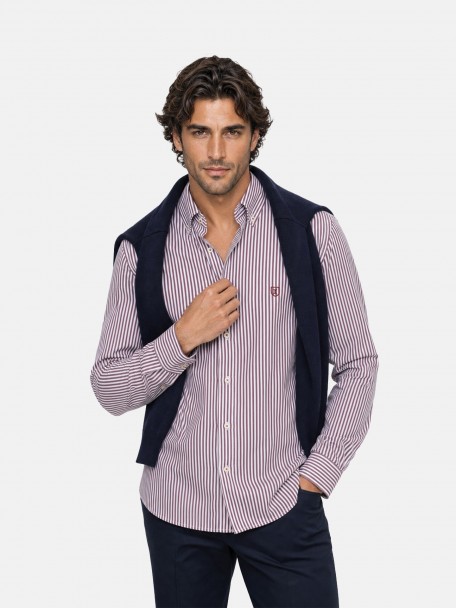 Camisa de algod�o com padr�o �s riscas