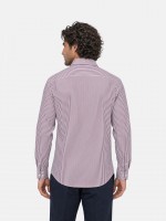 Camisa de algod�o com padr�o �s riscas
