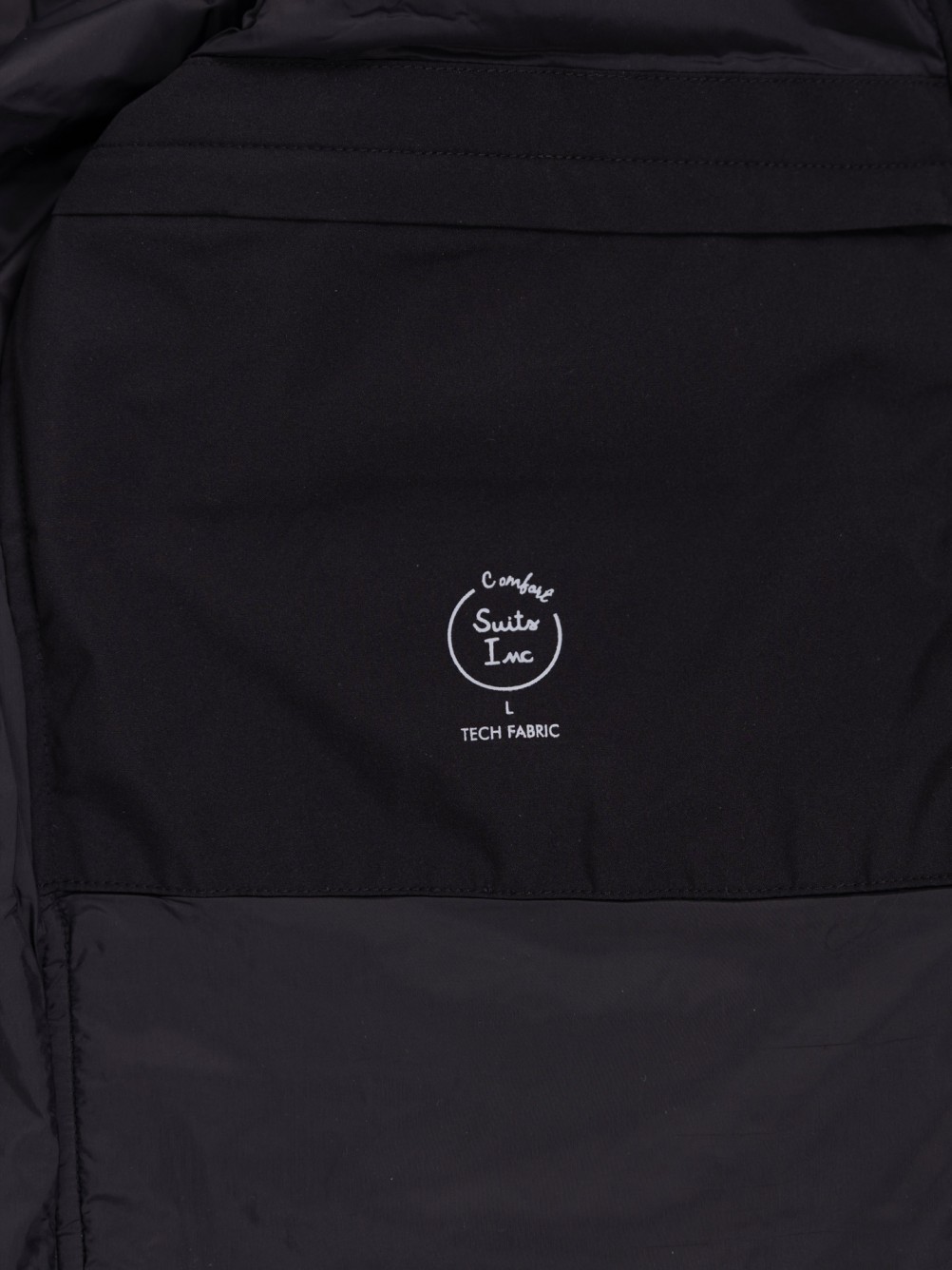 Blusão técnico com bolsos de chapa