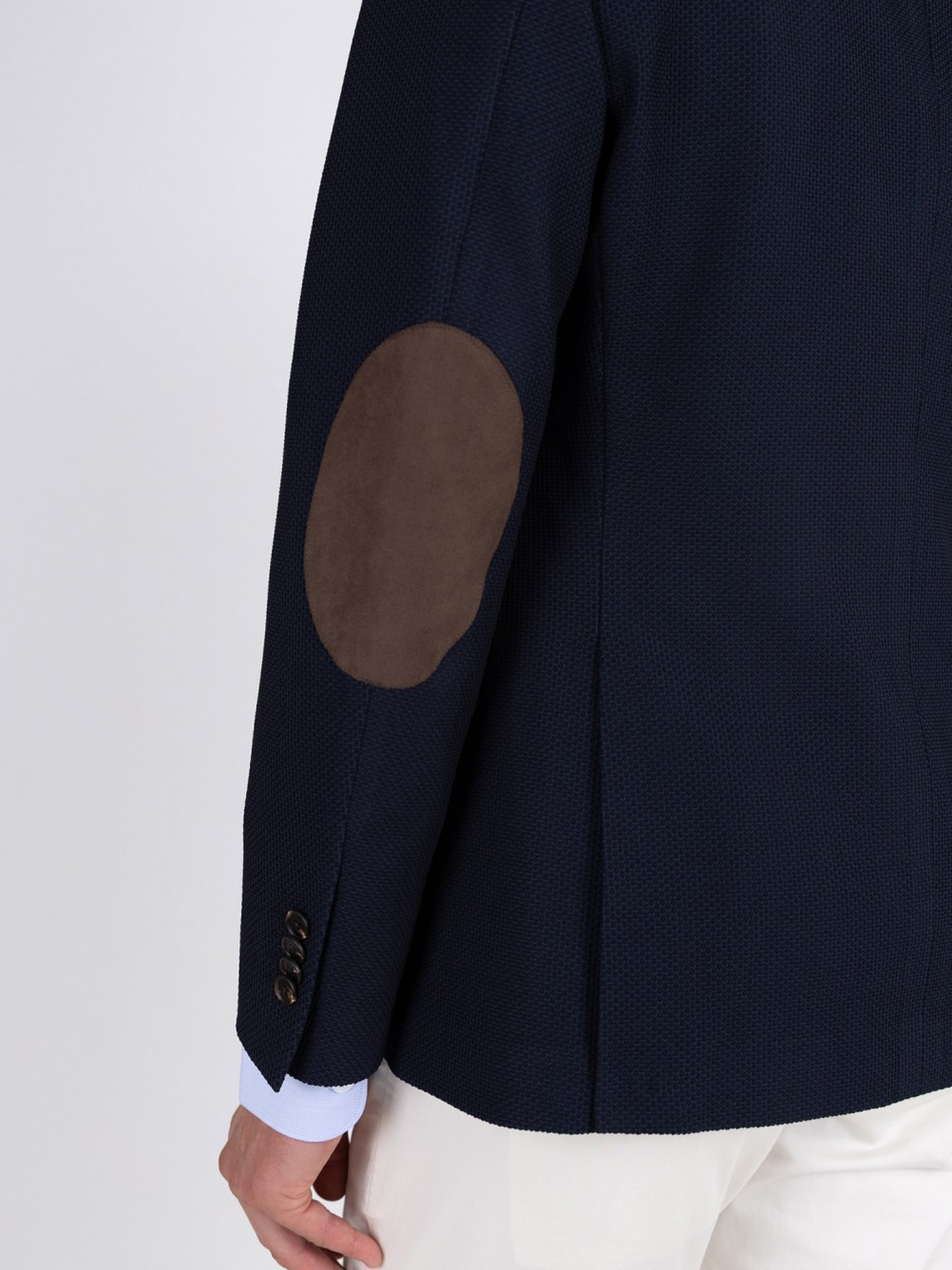 Blazer estruturado com cotoveleiras